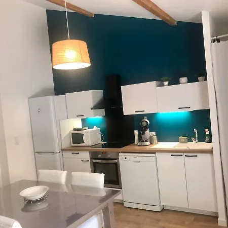 Du Centre- Maison Avec Exterieur En Centre *